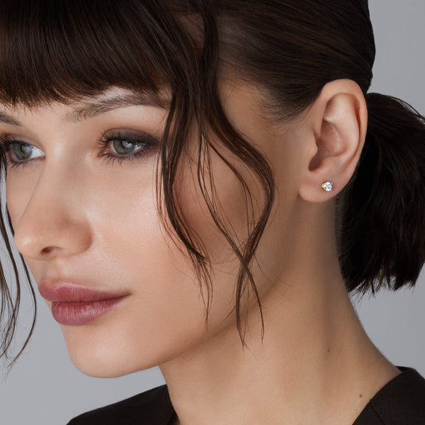 1/2 Carat Lab-Grown Diamond Round-Shaped Classic Solitaire Studs — GILDED New York
