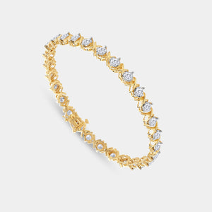 Gilded 4 Carat Lab-Grown Diamond with Xo-Shaped Centers in an Illusion-Plate Setting