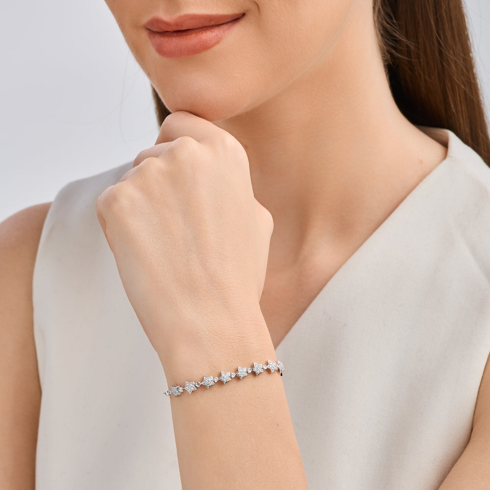 Gilded 1/2 Carat Lab-Grown Diamond Bolo Bracelet with Star-Shaped Motifs