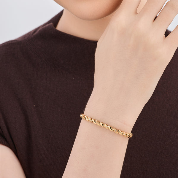 1/10 Carat Lab-Grown Diamond Fashion Bracelet with Chunky Metal Wave Motifs — GILDED New York