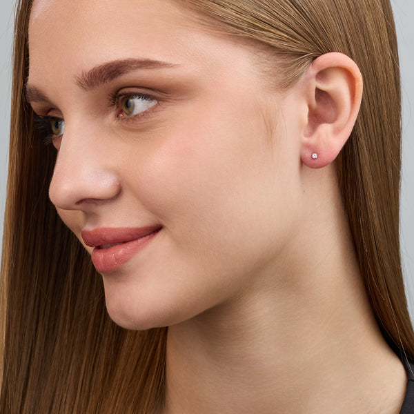 1/10 Carat Lab-Grown Diamond Round-Shaped Classic Solitaire Studs — GILDED New York