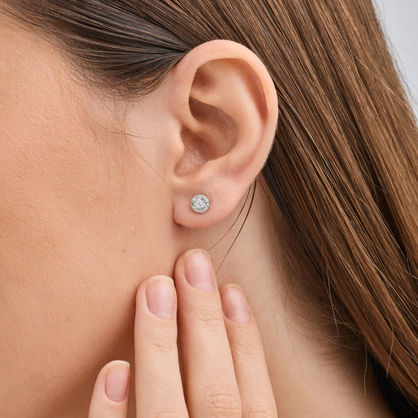 Gilded 1/4 Carat Lab-Grown Diamond Round-Shaped Stud Plus with Baguettes in the Halo