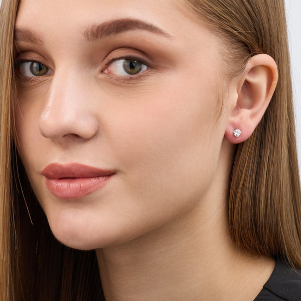 3/4 Carat Lab-Grown Diamond Round-Shaped Classic Solitaire Studs — GILDED New York
