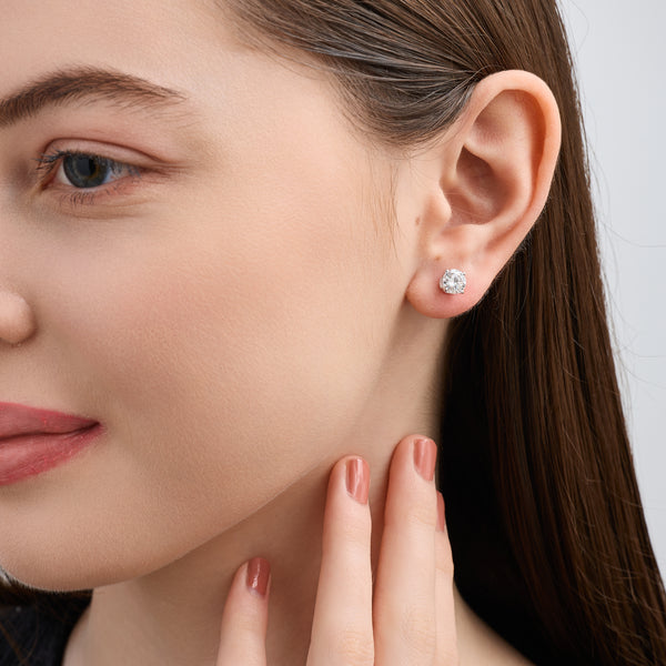 2 Carat Lab-Grown Diamond Round-Shaped Classic Solitaire Studs — GILDED New York