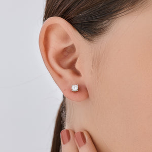 Gilded 1/2 Carat Lab-Grown Diamond Round-Shaped Solitaire Studs Set in an Illusion Plate