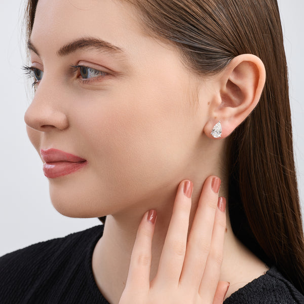 4 Carat Lab-Grown Diamond Pear-Shaped Classic Solitaire Studs — GILDED New York