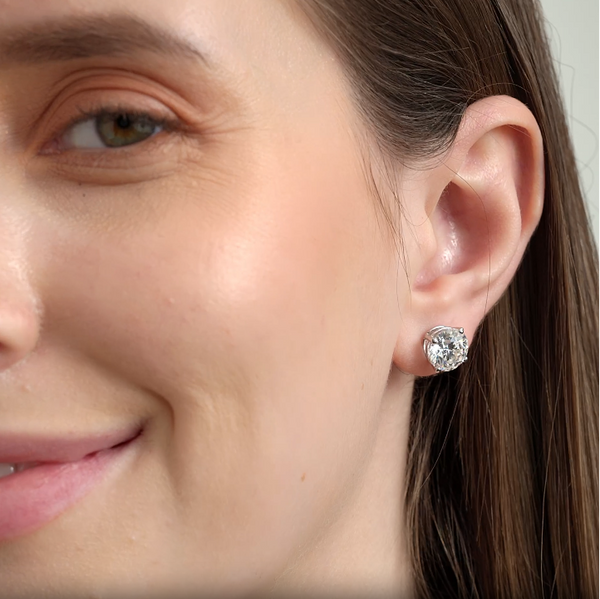 6 Carat Lab-Grown Diamond Round-Shaped Classic Solitaire Studs — GILDED New York