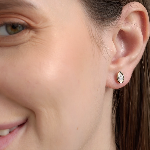 3/4 Carat Lab-Grown Diamond Pear-Shaped, Bezel-Set Solitaire Studs — GILDED New York