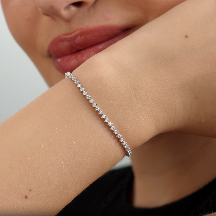 Gilded 2 Carat Lab-Grown Diamond Round-Shaped Three-Prong Tennis Bracelet