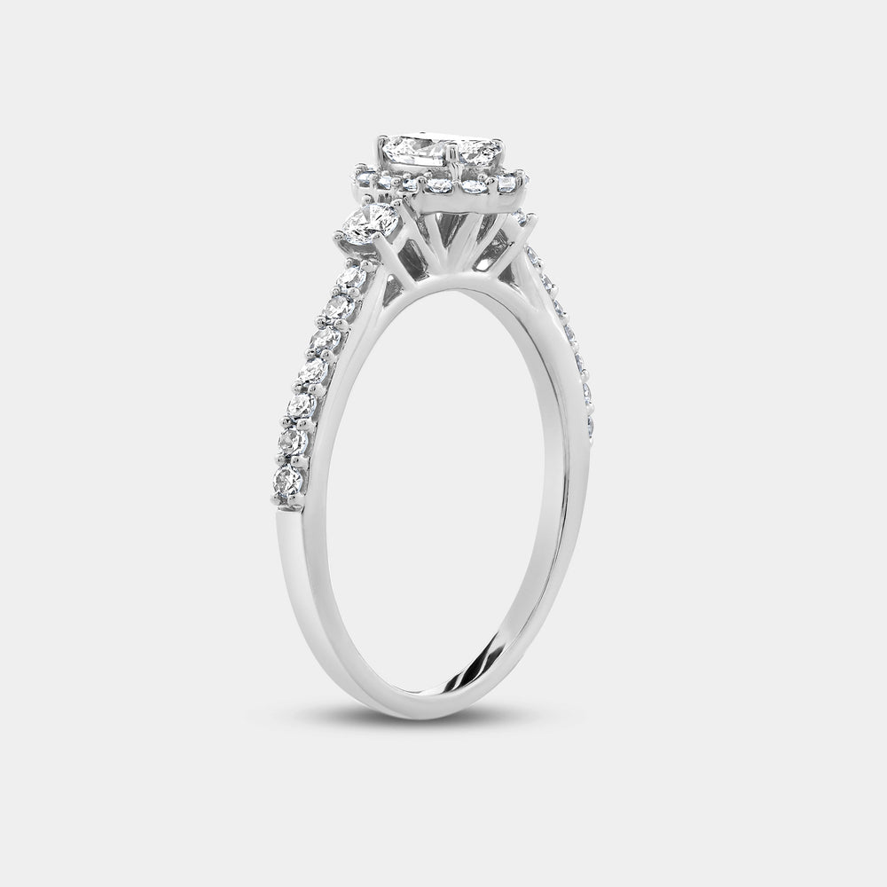 Gilded 3/4 Carat Lab-Grown Diamond Oval-Shaped Halo Engagement Ring with a Classic Shank