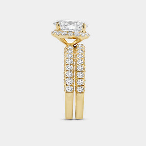 Gilded 2 and 3/4 Carat Lab-Grown Diamond Oval-Shaped Halo Engagement Ring Set