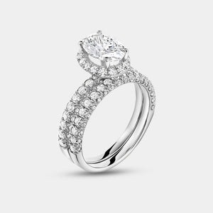 Gilded 2 and 3/4 Carat Lab-Grown Diamond Oval-Shaped Halo Engagement Ring Set