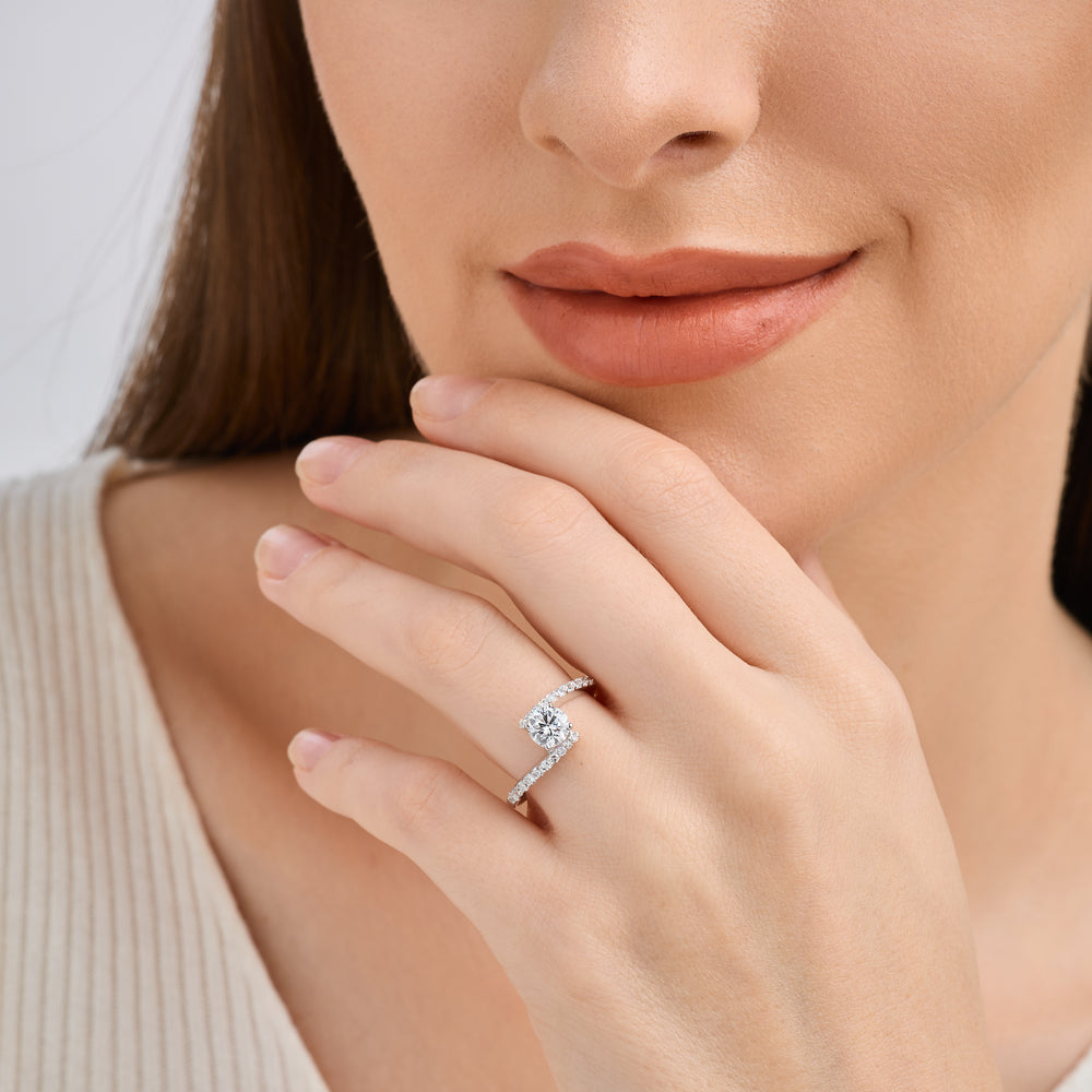 1 Carat Lab-Grown Diamond Round-Shaped Modern Bridal Ring — GILDED New York
