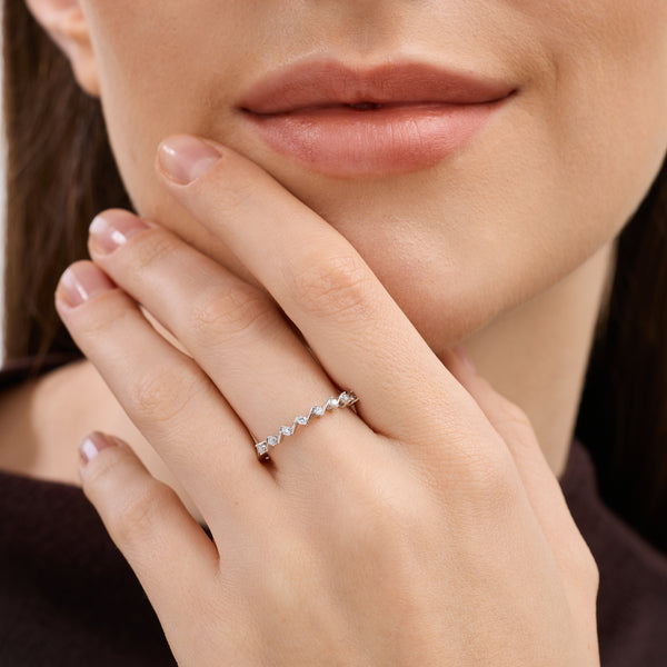 1/10 Carat Lab-Grown Diamond Zigzag Stack Ring — GILDED New York
