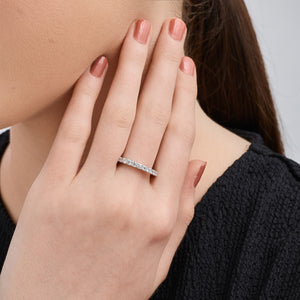 Gilded 5/8 Carat Lab-Grown Diamond Round-Shaped Shared-Prong Wedding Band