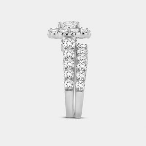 Gilded 4 Carat Lab-Grown Diamond Engagement Ring Set with a Round-Shaped Center and a Flower Halo