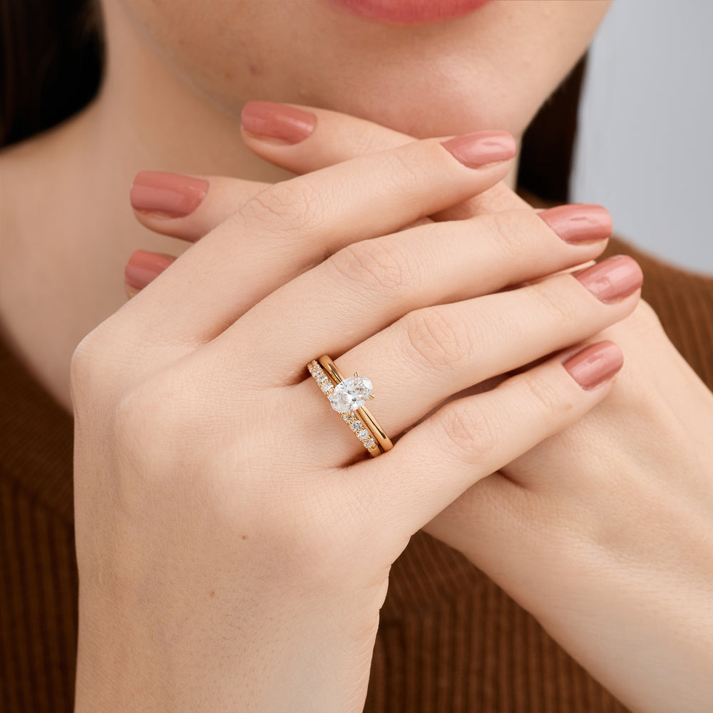 Gilded 1 and 1/2 Carat Lab-Grown Diamond Solitaire Oval-Shaped Prong-Setting Bridal Set