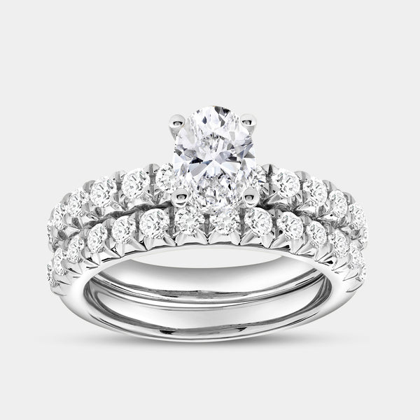 2 Carat Lab-Grown Diamond Solitaire Oval-Shaped Bridal Set — GILDED New York