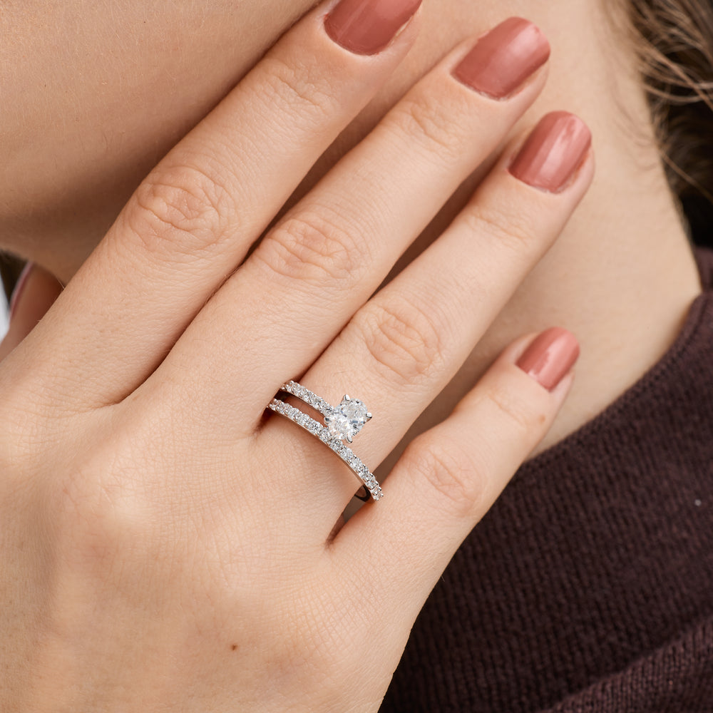 1 Carat Lab-Grown Diamond Oval-Shaped Modern Bridal Ring — GILDED New York