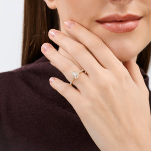 Gilded 1 Carat Lab-Grown Diamond Pear-Shaped Halo Engagement Ring with a Classic Shank