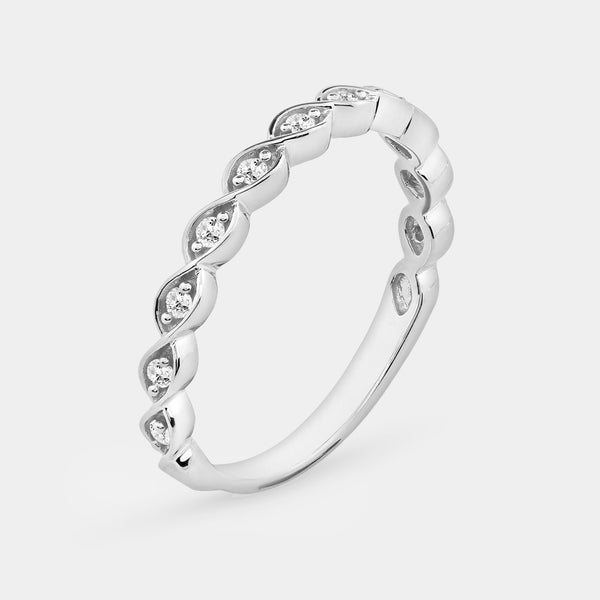3/4 Carat Lab-Grown Diamond Oval-Shaped Halo Bridal Ring Set — GILDED New York