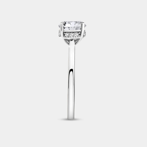 Gilded 1 and 1/3 Carat Lab-grown Diamond Round-Shaped Solitaire Ring with a Side Detail Halo