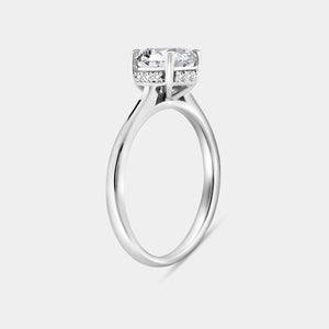 Gilded 1 and 1/3 Carat Lab-grown Diamond Round-Shaped Solitaire Ring with a Side Detail Halo