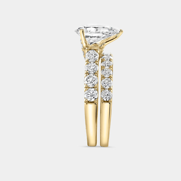 4 Carat Lab-Grown Diamond Solitaire Pear-Shaped Bridal Set — GILDED New York