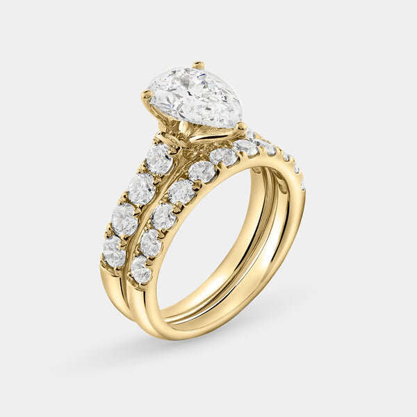 4 Carat Lab-Grown Diamond Solitaire Pear-Shaped Bridal Set — GILDED New York