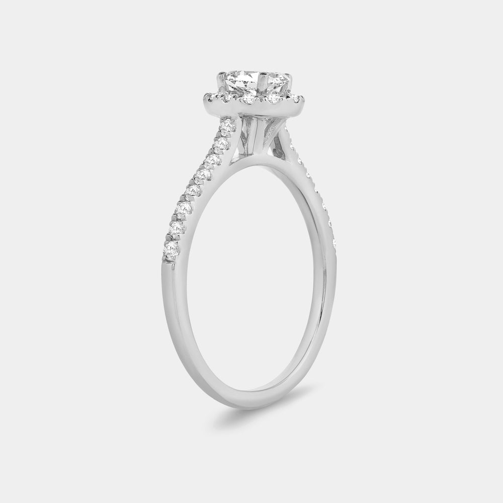 Gilded 3/4 Carat Lab-Grown Diamond Oval-Shaped Halo Engagement Ring in a Classic Shank