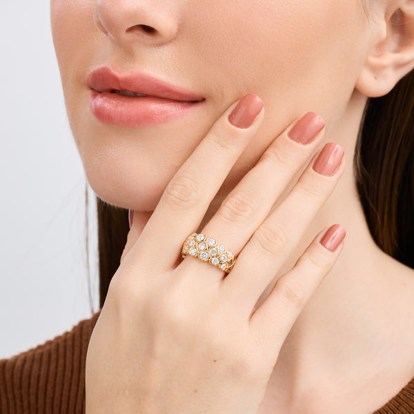 1 and 1/2 Carat Lab-Grown Diamond Ring with a Honeycomb Setting — GILDED New York