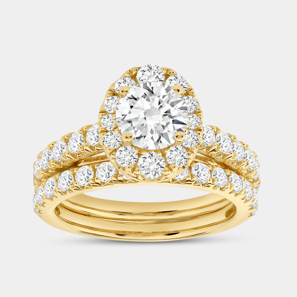 Gilded 2 and 1/2 Carat Lab-Grown Diamond Oval-Shaped Halo Engagement Ring Set