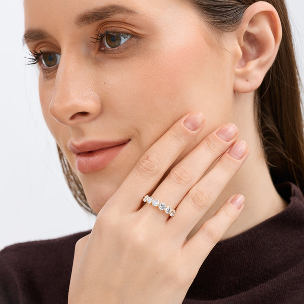 2 and 1/2 Carat Lab-Grown Diamond Seven-Stone Classic Band — GILDED New York