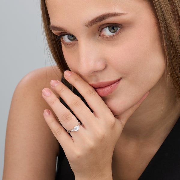 1 Carat Lab-Grown Diamond Round-Shaped Solitaire Engagement Ring with Round-Shaped Accents — GILDED New York
