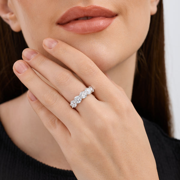 4 Carat Lab-Grown Diamond Round-Shaped Five-Stone Ring in a Shared Prong Setting — GILDED New York