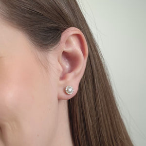 Gilded 7/8 Carat Lab-Grown Diamond Round-Shaped Stud Plus with a Petite Halo