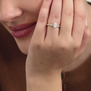 Gilded 3/4 Carat Lab-Grown Diamond Oval-Shaped Halo Engagement Ring with a Classic Shank