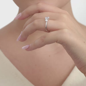Gilded 1 and 3/4 Carat Lab-Grown Diamond Round-Shaped Three-Stone Solitaire Engagement Ring