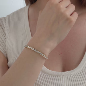 Gilded 16 Carat Lab-Grown Diamond Princess-Cut Tennis Bracelet