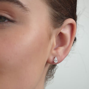 Gilded 1/2 Carat Lab-Grown Diamond Pear-Shaped Classic Solitaire Studs