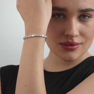 Gilded 18 Carat Lab-Grown Diamond Round and Emerald-Cut Tennis Bracelet