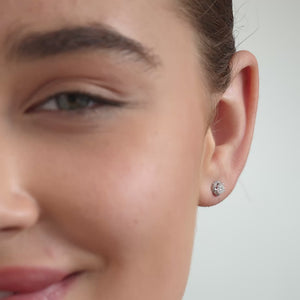 Gilded 1/2 Carat Lab-Grown Diamond Round-Shaped Stud Plus with a Fancy Halo