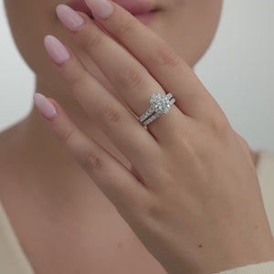 Gilded 2 and 1/2 Carat Lab-Grown Diamond Oval-Shaped Halo Engagement Ring Set